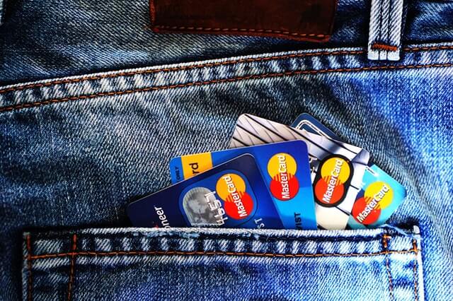 How to Avoid Credit Card Problems Abroad